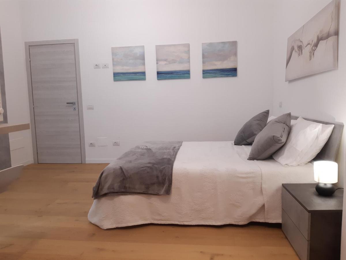 Piazza Mazzini Apartment Лечче Экстерьер фото